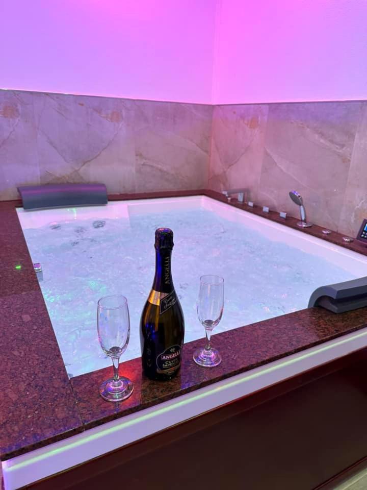 Regim Hotel Hanea Jacuzzi In Camera,Piscina Exterioara Si Sauna Comuna سيبيو المظهر الخارجي الصورة