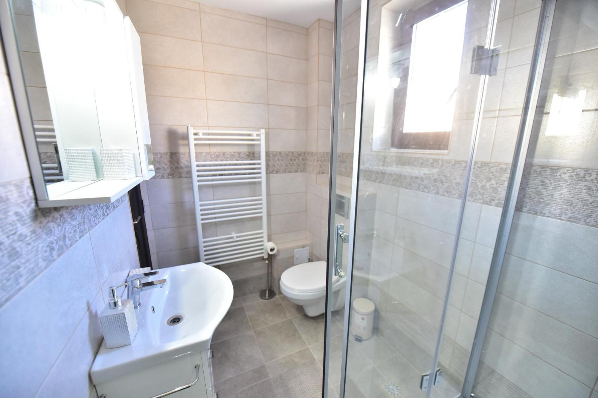 Regim Hotel Hanea Jacuzzi In Camera,Piscina Exterioara Si Sauna Comuna سيبيو المظهر الخارجي الصورة